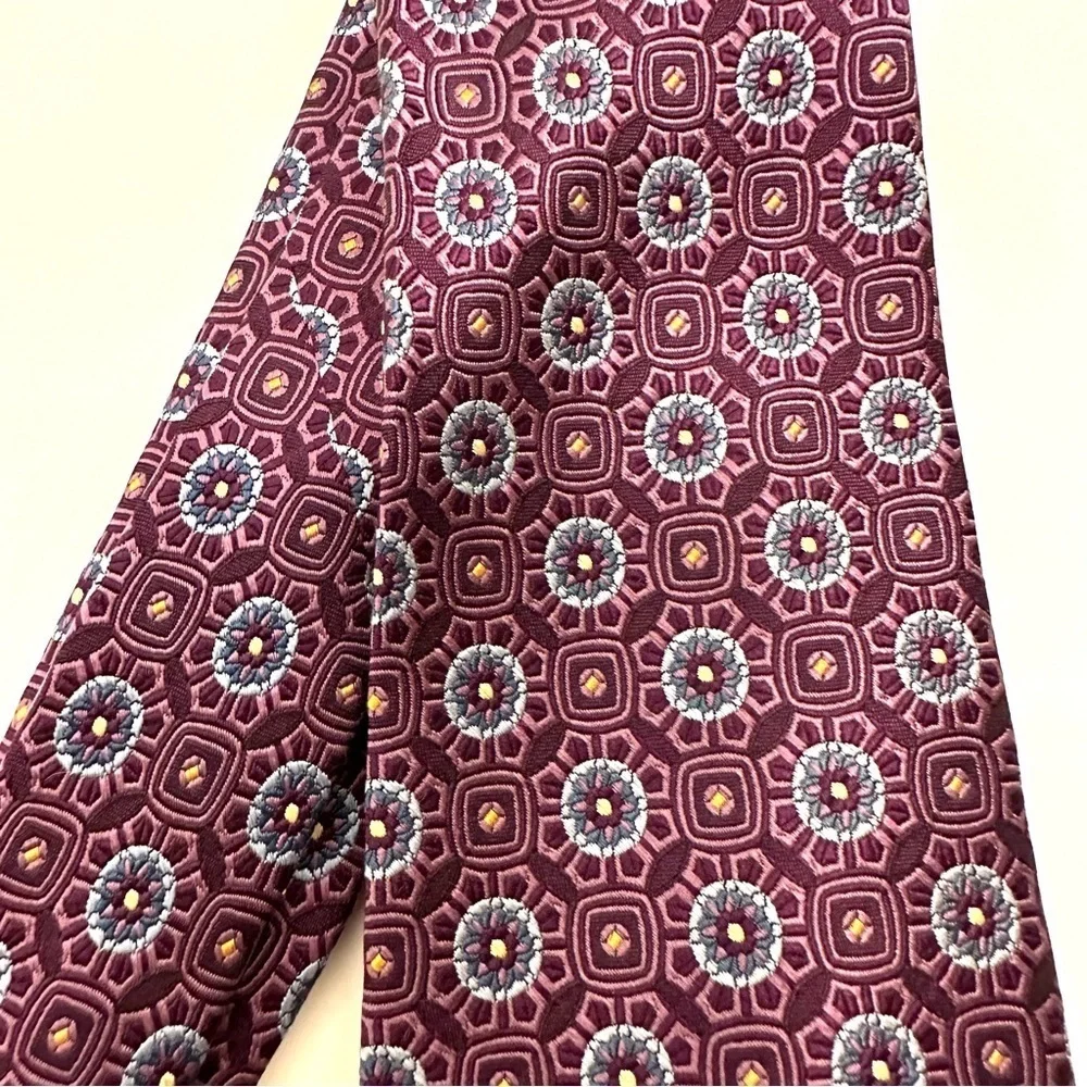 W.H. Belk Purple and Blue 100% Silk Tie Men’s Size O/S